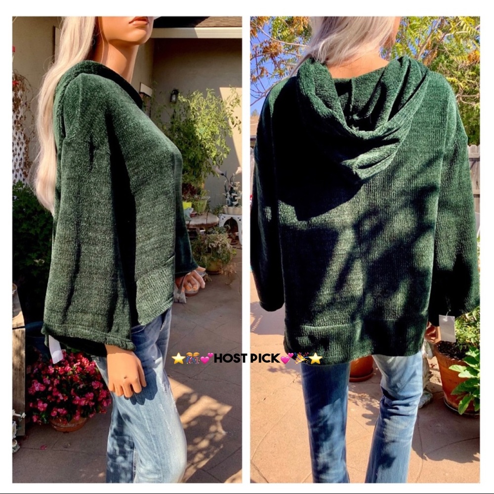 🎉HP NWT HI-Lo Crop Chenille Hoodie Sweatshirt
